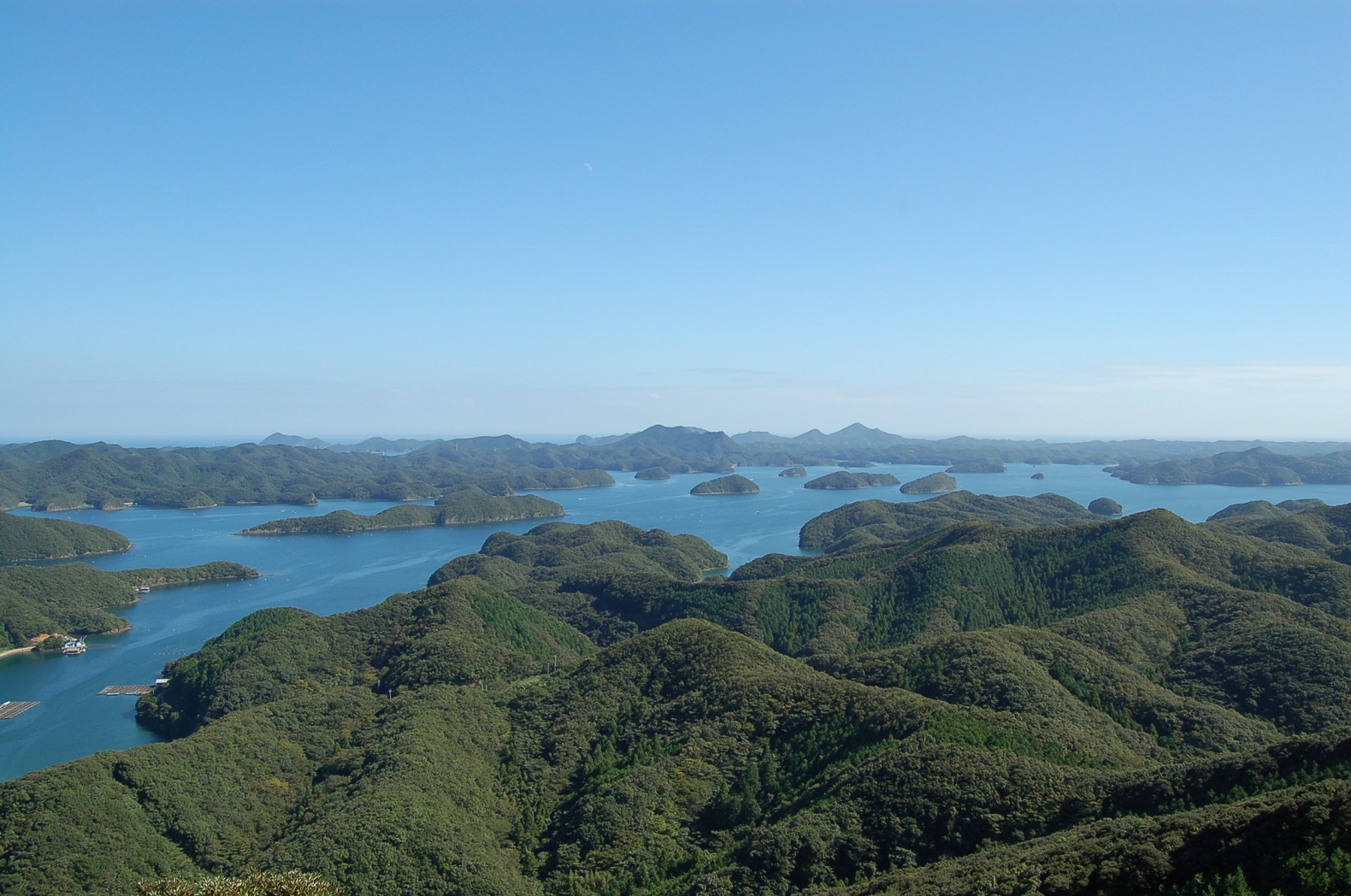 対馬市景観（烏帽子岳から見た浅茅湾）