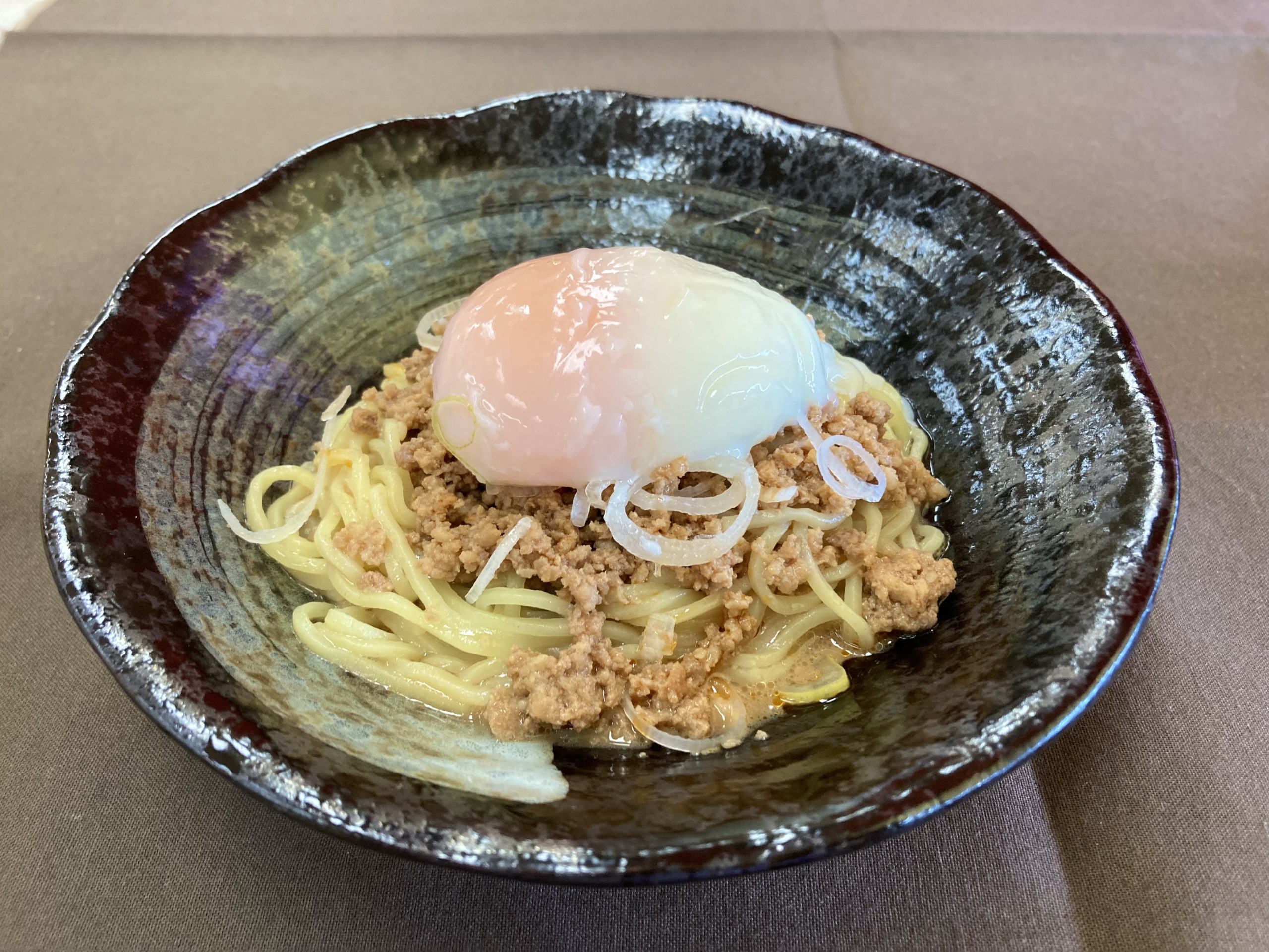 ＊広島「汁なし担々麺」