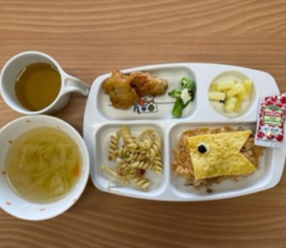 おいしいだけでなく、学べる食を豊富なノウハウにより安定的に給食サービスを提供いたします。