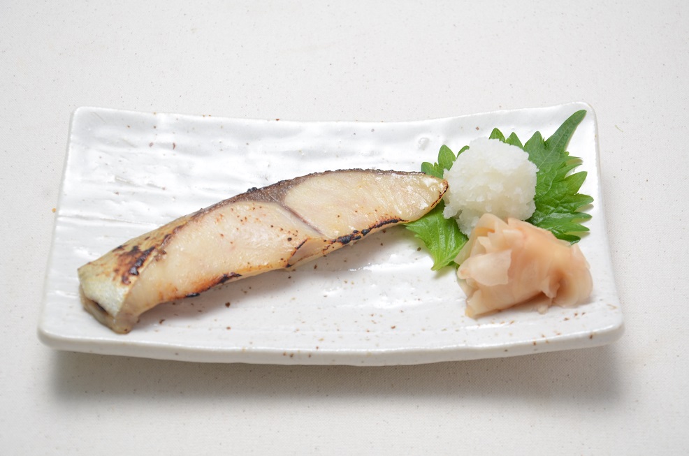 フードサービス全国最大約1,800の店舗・施設にて、 魚を食べてSDGsに